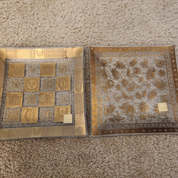 Georges Briard Glass Guild  Square Plates Set Of 2 Gold Sun Lyre Pattern - Picture 1 of 4